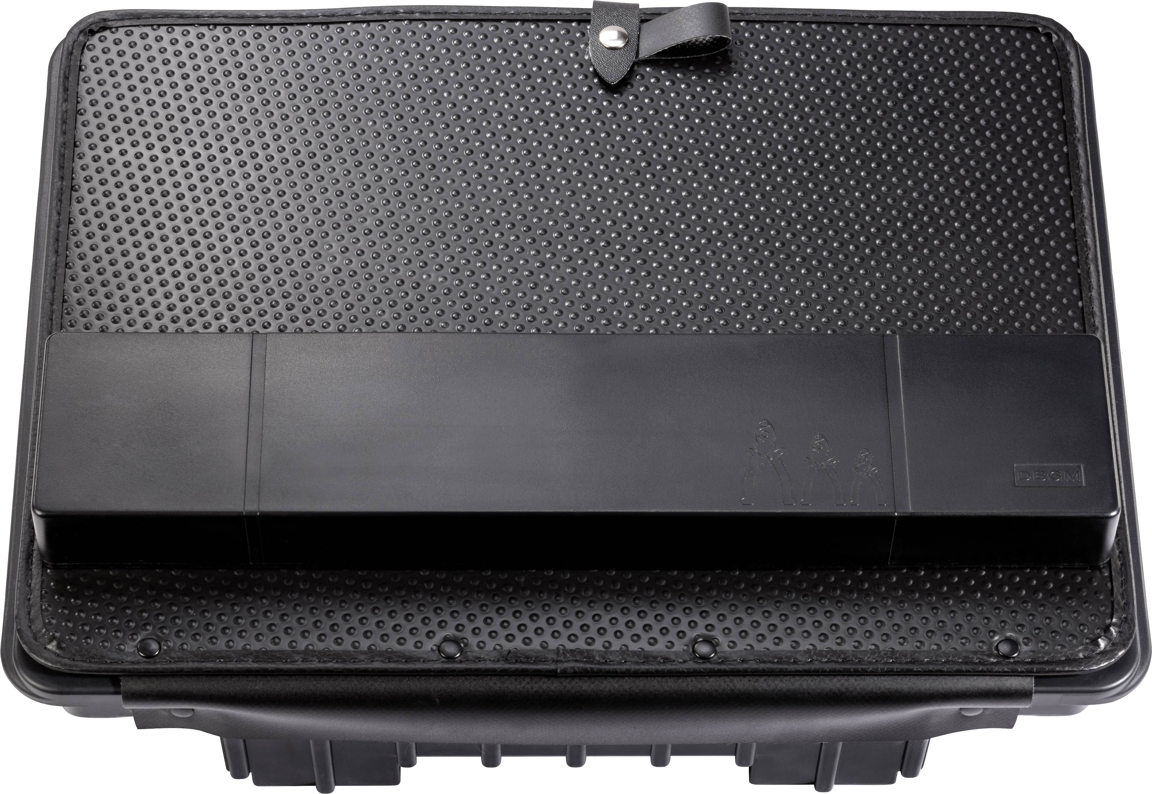 Czarny, prostokątny kufer z profilowaną pokrywą i paskiem pośrodku górnej części.