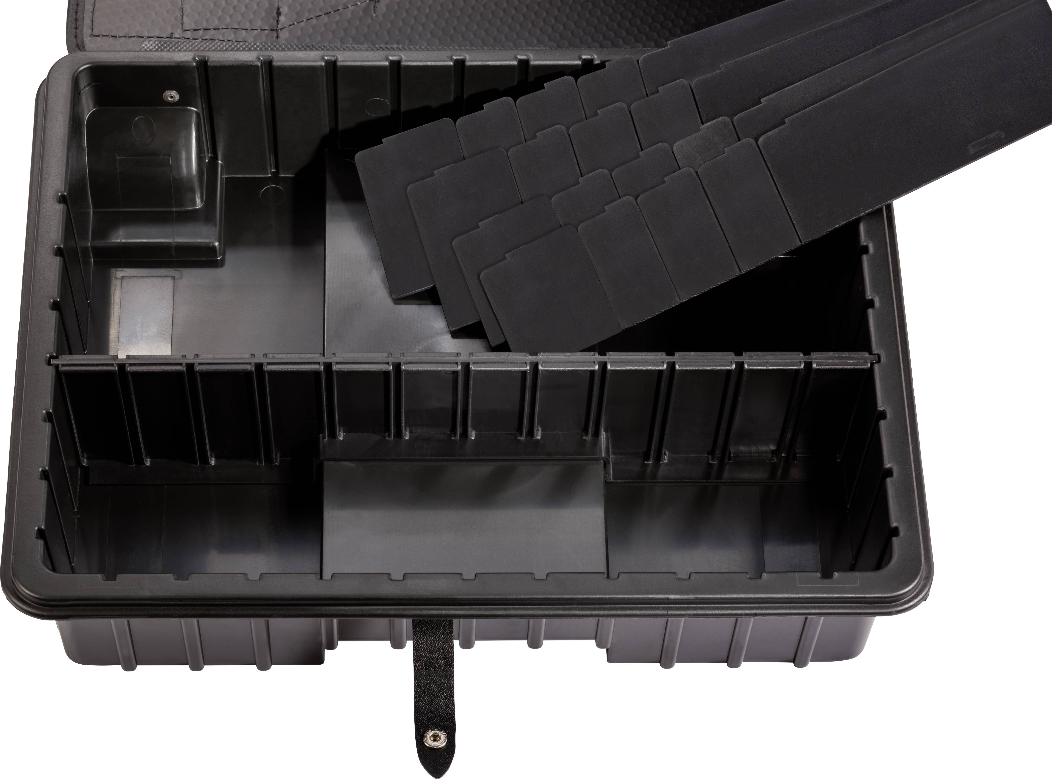 Czarna plastikowa walizka bez zawartości, wyposażona w regulowane przegrody i siedem prostokątnych separatorów po prawej stronie.