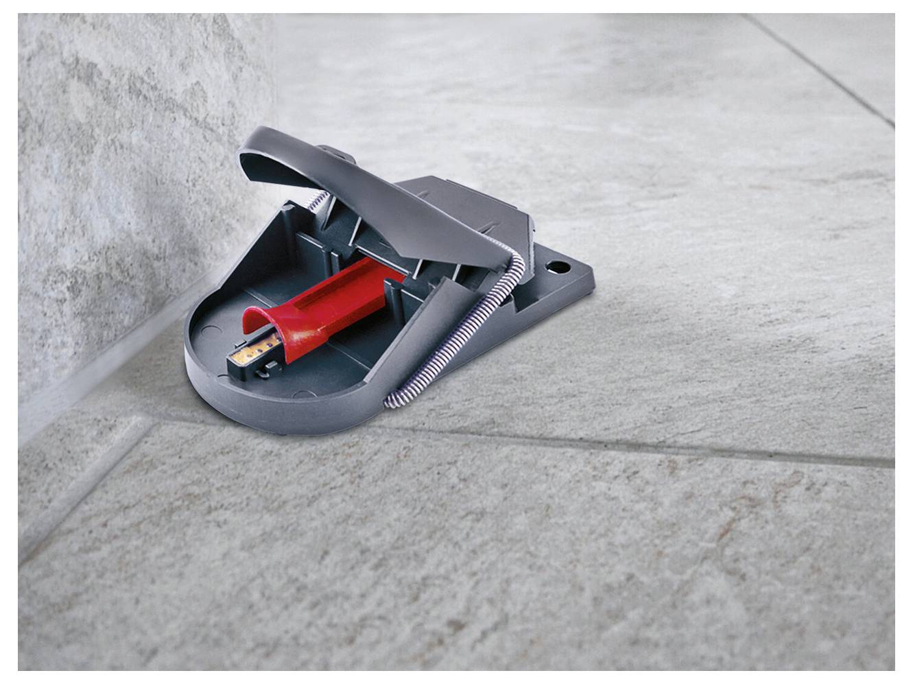 Opakowanie 'Mausefalle Pro SuperCat'. Przedstawia szarą pułapkę na myszy z napisem 'SuperCat'. Funkcje: optymalna siła uderzenia, opatentowany system chwytania, szybkie uśmiercanie, naturalęta.