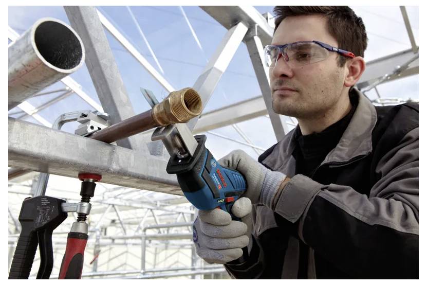 Сабельна пила Bosch Professional, акумуляторна 060164L902 без акумулятора, без зарядного пристрою 12 В