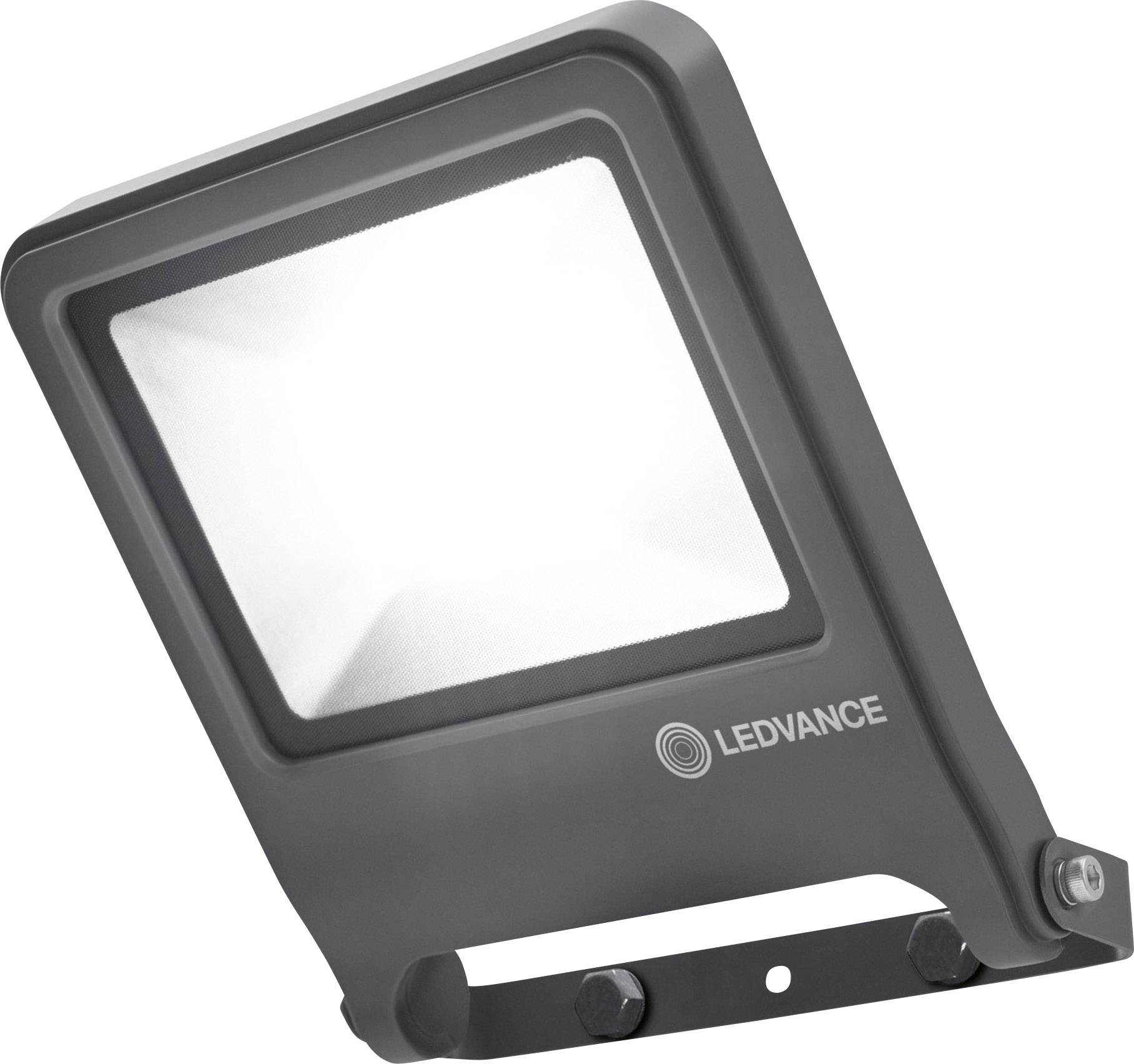 Prostokątny reflektor LED firmy LEDVANCE zamontowany na metalowym wsporniku.