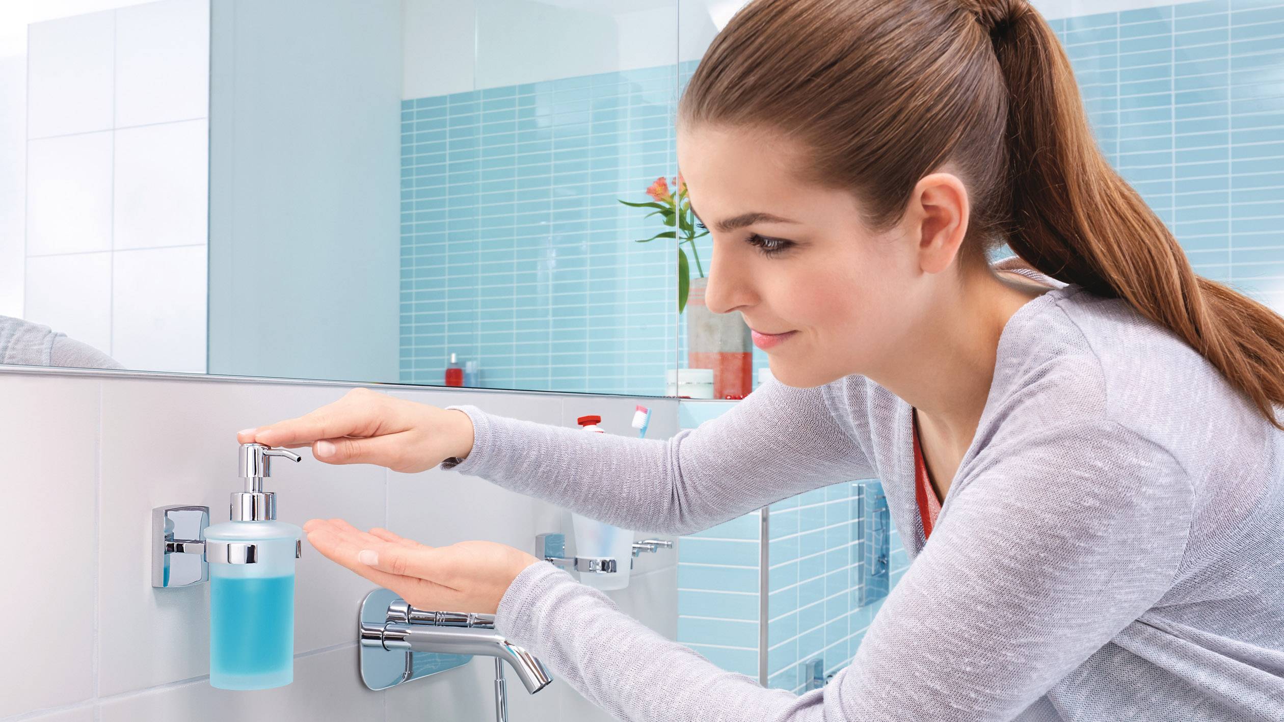 Дозатор для мила tesa klaam 40267-00000-00 200 мл хром (глянцевий), білий (сатиновий)