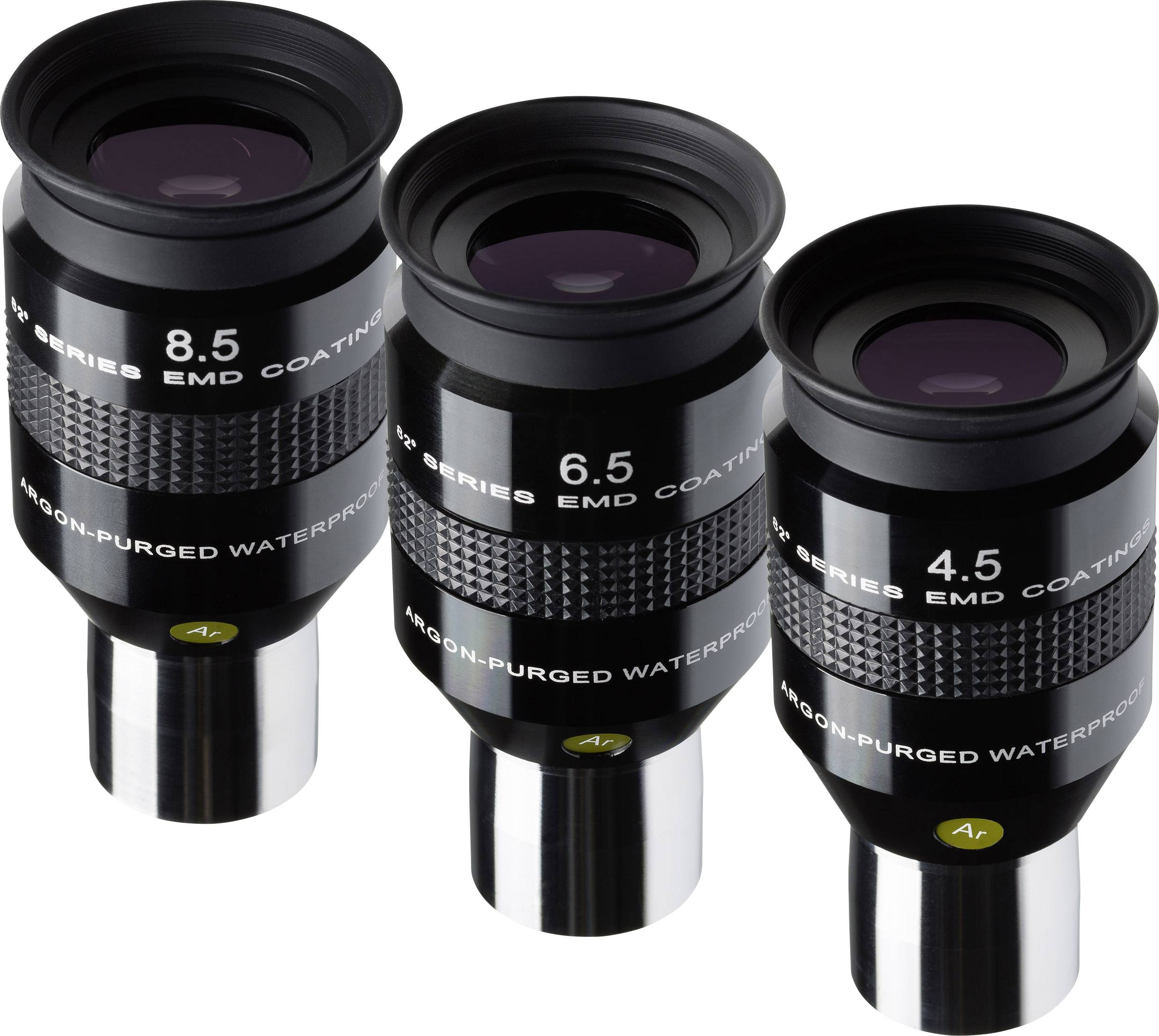 Trzy czarne okulary teleskopowe o specyfikacjach '8,5', '6,5' i '4,5' ustawione obok siebie.