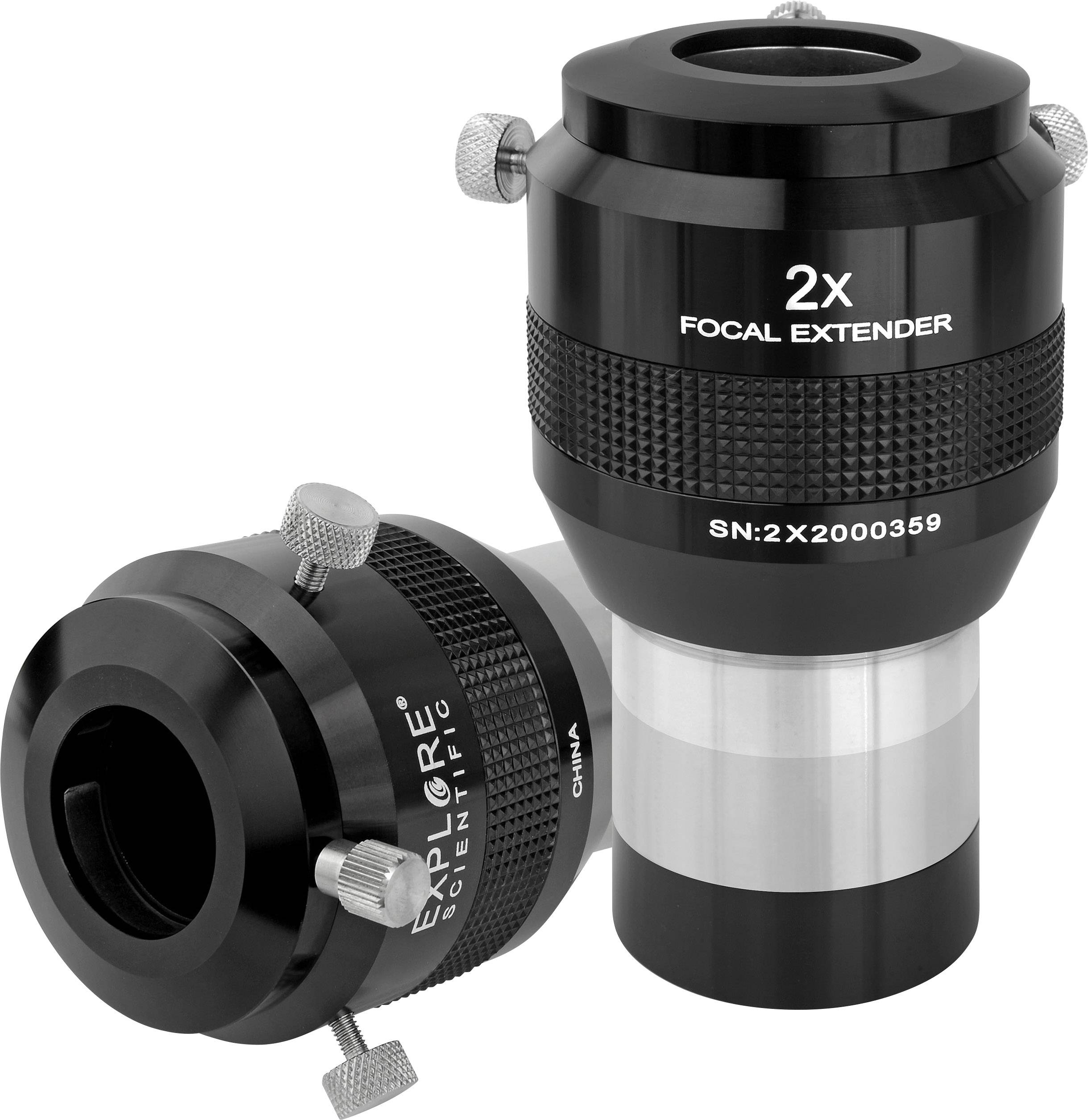 Dwa czarne optyczne przedłużacze powiększające z srebrnymi śrubami, jeden stoi pionowo, drugi leży poziomo.