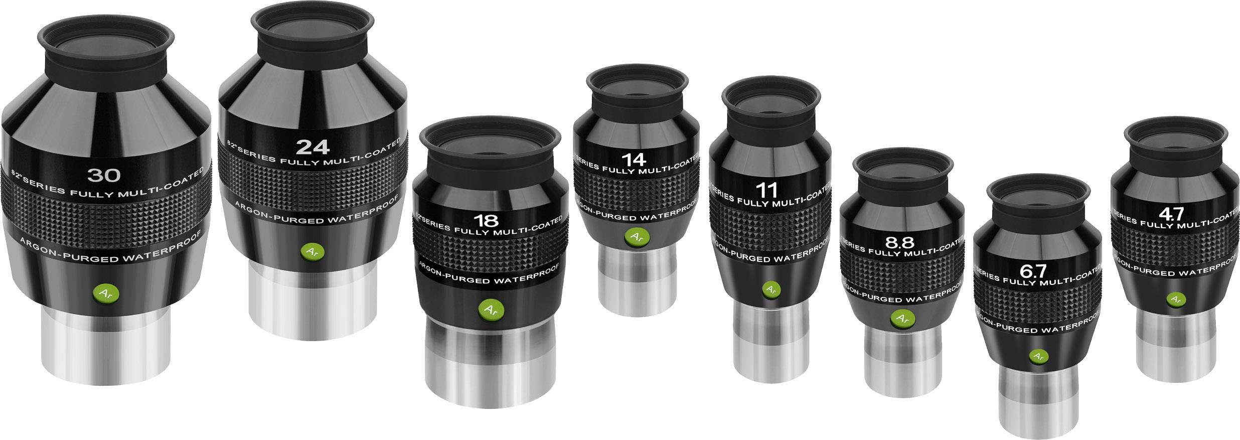 Osiem różnych czarnych okularów teleskopowych z naniesionymi numerami: 30, 24, 18, 14, 11, 8,8, 6,7 oraz 4,7 mm, ułożonych w jednym rzędzie.
