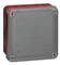 Kwadratowa, szaro-czerwona puszka rozgałęźna z tworzywa sztucznego firmy Legrand z przykręcaną pokrywą, o stopniu ochrony IP55.