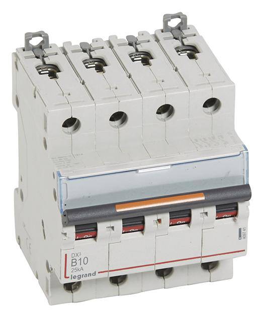 Czteropaletowy wyłącznik nadprądowy z oznaczeniem 'Legrand DX B10 25kA'. Odpowiedni do zabezpieczania obwodów elektrycznych.