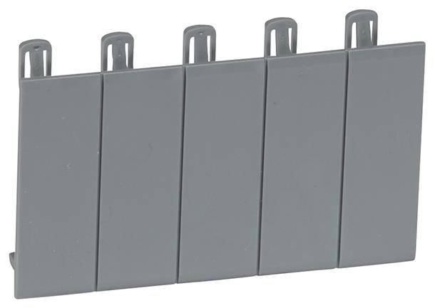 Pięć szarych, prostokątnych płyt z tworzywa sztucznego z hakami na górnej powierzchni,ułożonych obok siebie.