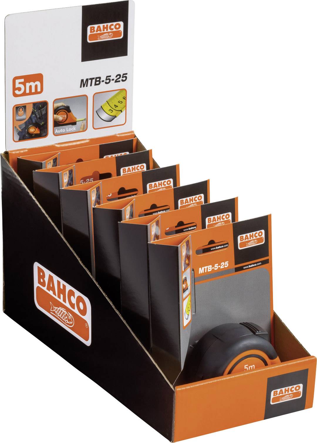 Ekspozycja sprzedażowa z wieloma miarami zwijającymi marki Bahco. Miary zwijane mają 5 metrów długości, a na wyświetlaczu widnieje napis 'MTB-5-25'.