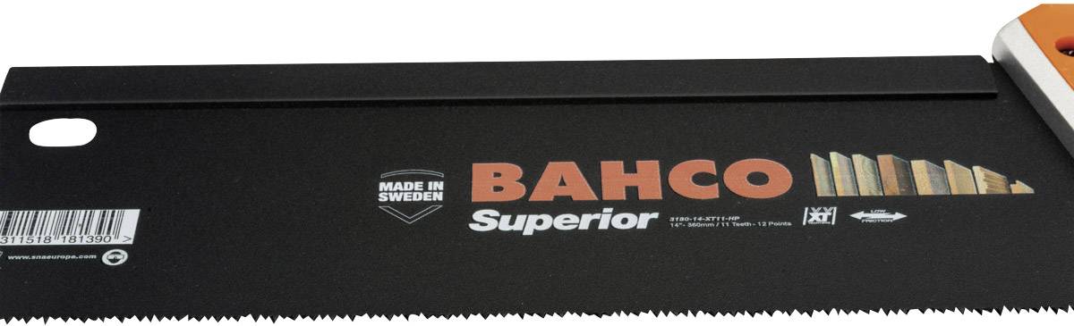 Piła 'Bahco Superior' ze Szwecji, czarna, z wzorem zębów i logo marki.