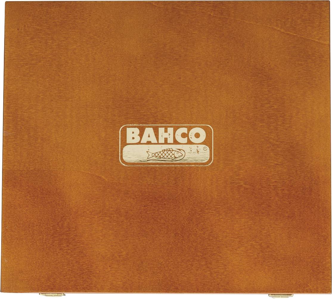 Drewniana skrzynka z logo 'Bahco' i symbolem ryby pośrodku.