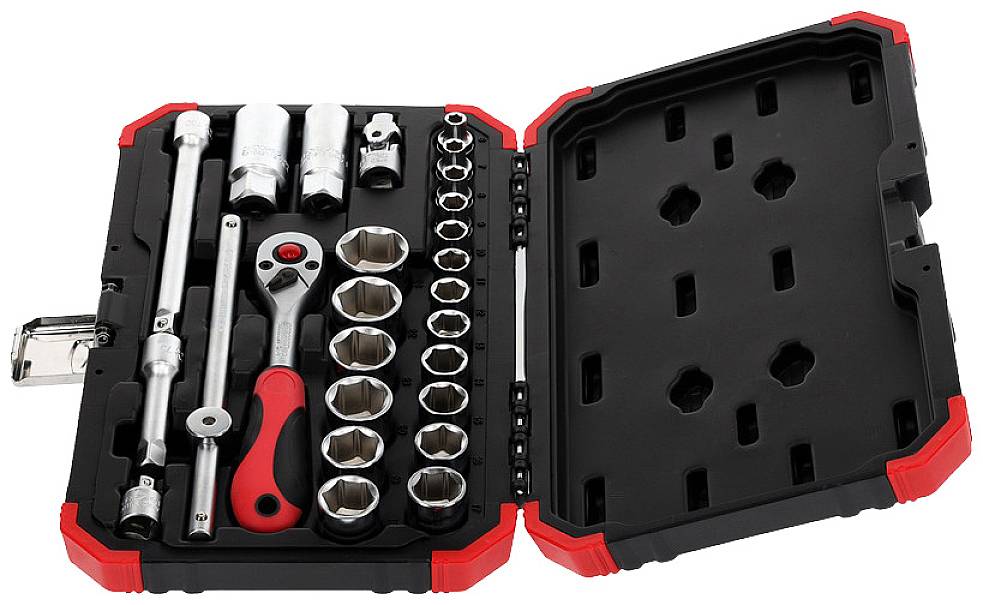 Otwarty pojemnik na narzędzia z różnymi kluczami nasadowymi i grzechotką, starannie ułożonymi w wyprofilowanych przegródkach.