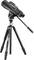 Czarna lornetka na stabilnym statywie, gotowa do obserwacji nieba lub przyrody w terenie.
