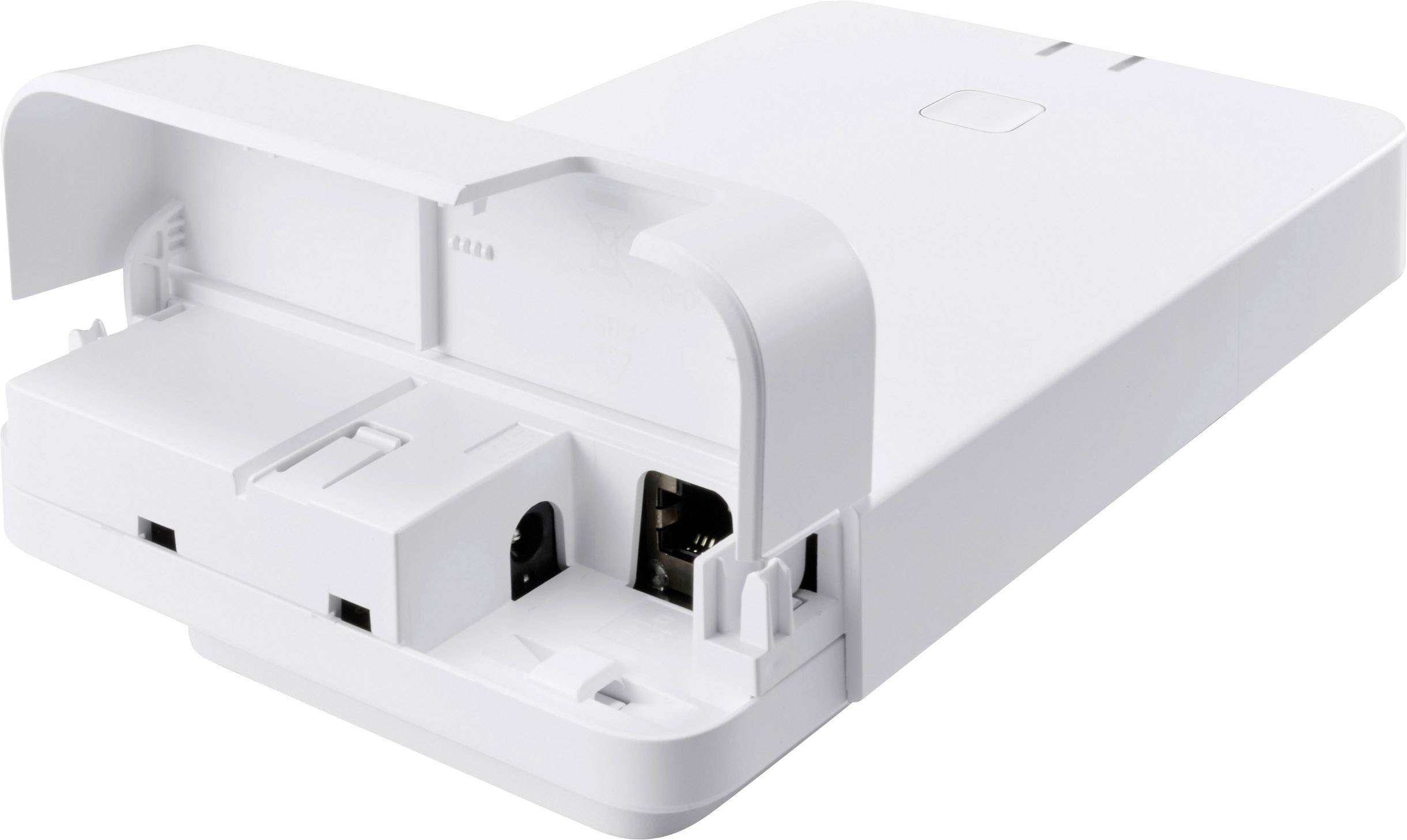 Białe urządzenie elektroniczne z otwartymi gniazdami, nadające się do montażu ściennego i podłączenia kabli sieciowych.