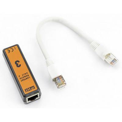Kabel Ethernet jest podłączony do testera sieci LAN, który jest używany do sprawdzania i diagnozowania połączeń sieciowych.
