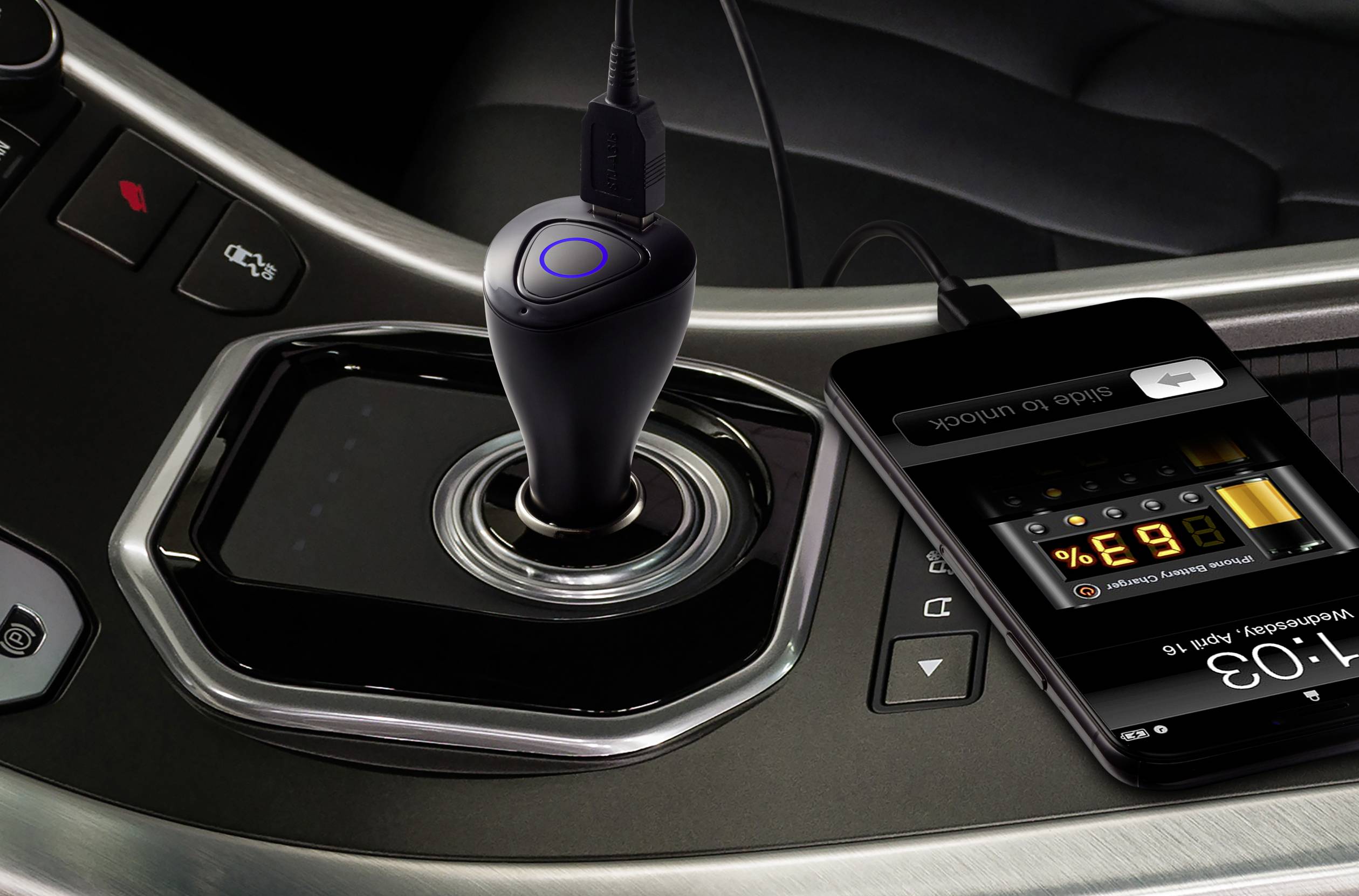 Samochód pokazuje nadajnik samochodowy z podłączonym smartfonem. Na ekranie telefonu wyświetlane są informacje o muzyce oraz stan baterii.