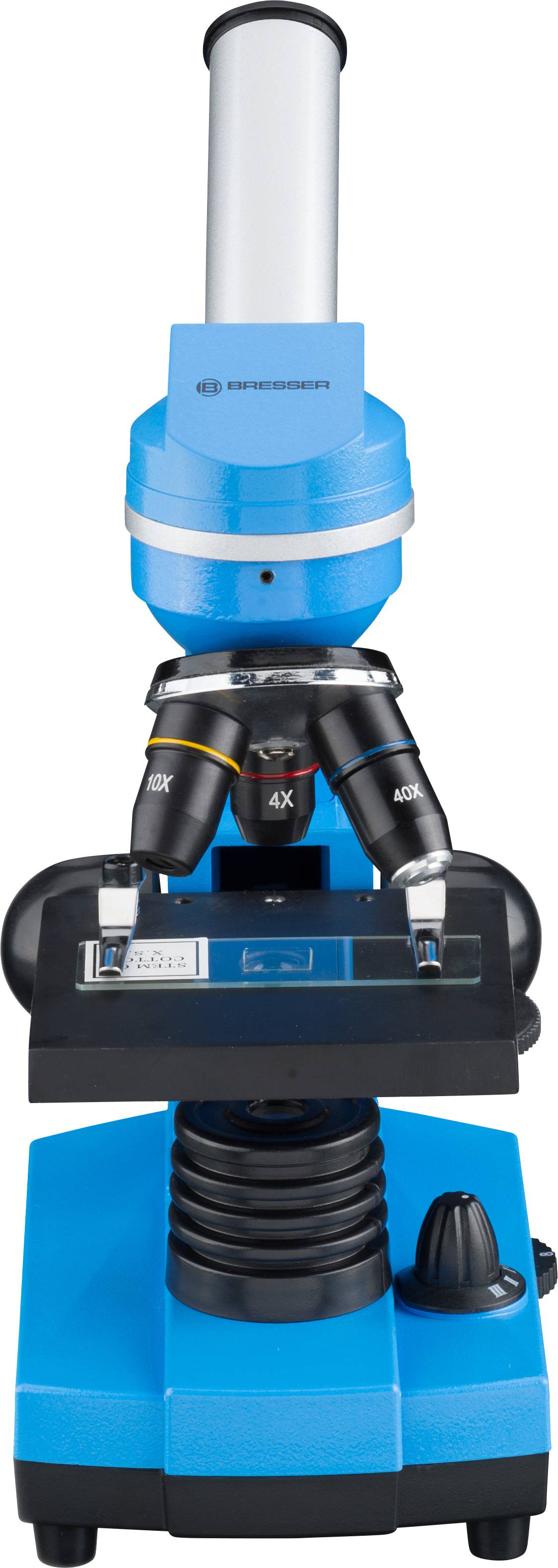 Niebieskie mikroskop z trzema obiektywami o powiększeniu odpowiednio 4x, 10x i 40x.