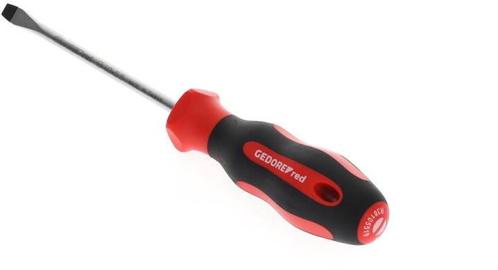 Płaski śrubokręt z czerwonym i czarnym uchwytem, widok z boku.