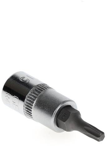 Na zdjęciu widać srebrny bit do wkrętaka, konkretnie bit Torx o rozmiarze T15, leżący na białej powierzchni.