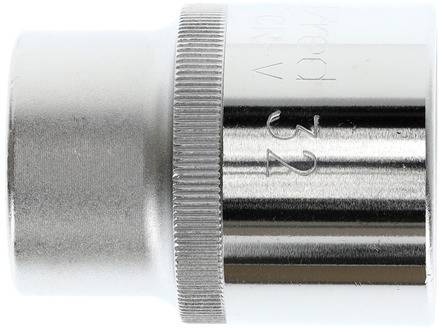 Metalowy nasadek z boczną grawerowaniem cyfry '32', używany do dokręcania lub poluzowywania śrub lub nakrętek.