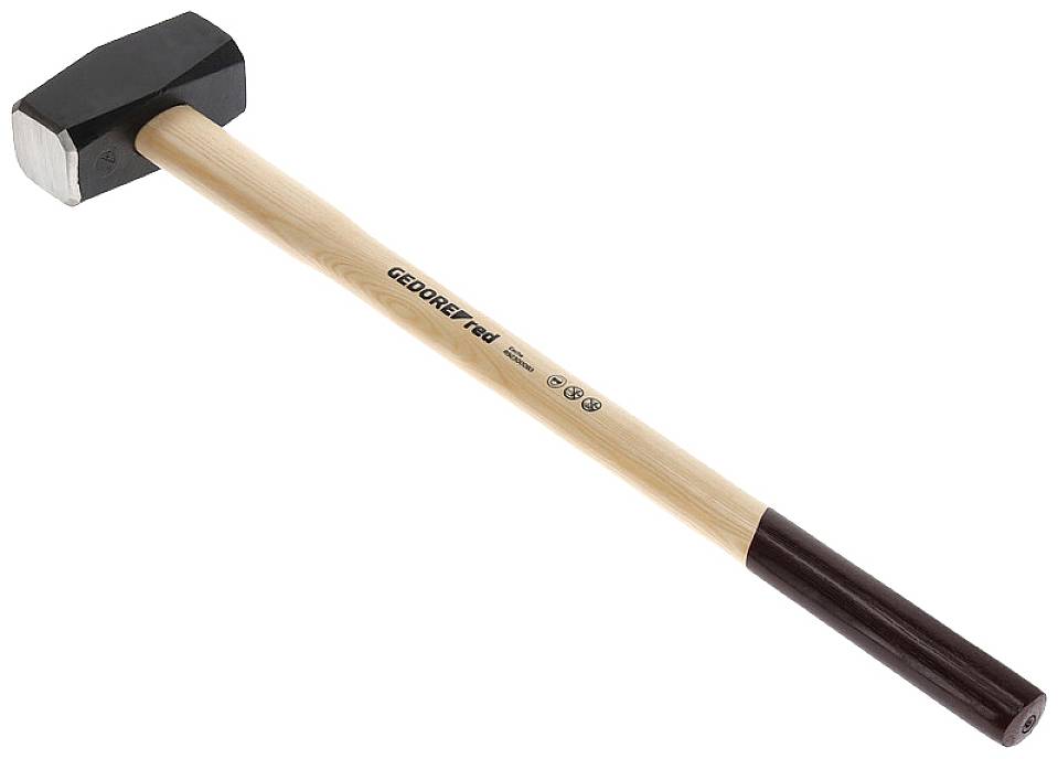 Młot udarowy z drewnianą rękojeścią i czarną głowicą leży na skos. Na rękojeści widnieje napis 'GEORGINI' oraz są rozpoznawalne symbole.
