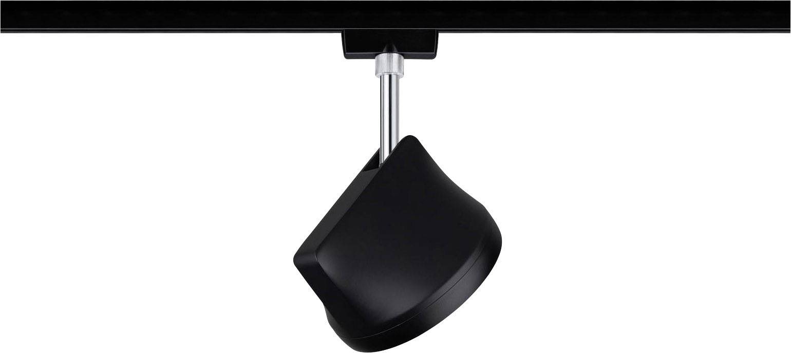 Czarny reflektor jest zamontowany na listwie sufitowej. Reflektor jest lekko skierowany w dół pod skosem.