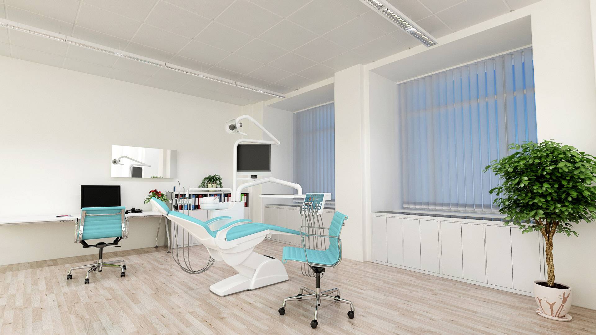 Gabinet stomatologiczny z fotelem dentystycznym, biurkiem i krzesłem; jasne, nowoczesne wnętrze z roślinami i dużym oknem.