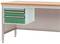 Stół metalowy z drewnianym blatem, po lewej stronie z dwoma zielonymi szufladami.