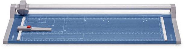 Niebieska gilotyna do papieru z suwakiem i linijką do precyzyjnego pomiaru i cięcia długości.