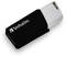 Czarny pendrive marki Verbatim z białym wtykiem, przeznaczony do przechowywania i przesyłania danych cyfrowych.