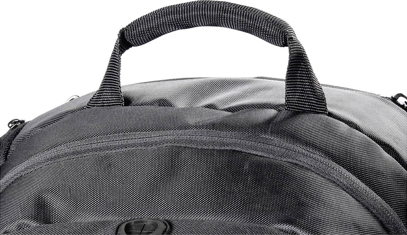 Czarny uchwyt i górna część plecaka wykonanego z tkaniny, z wyraźnie widocznym zamkiem błyskawicznym.