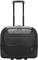 Czarny walizka podróżna z wysuwaną rączką i kółkami. Walizka posiada przednią kieszeń zamykaną na zamek błyskawiczny.