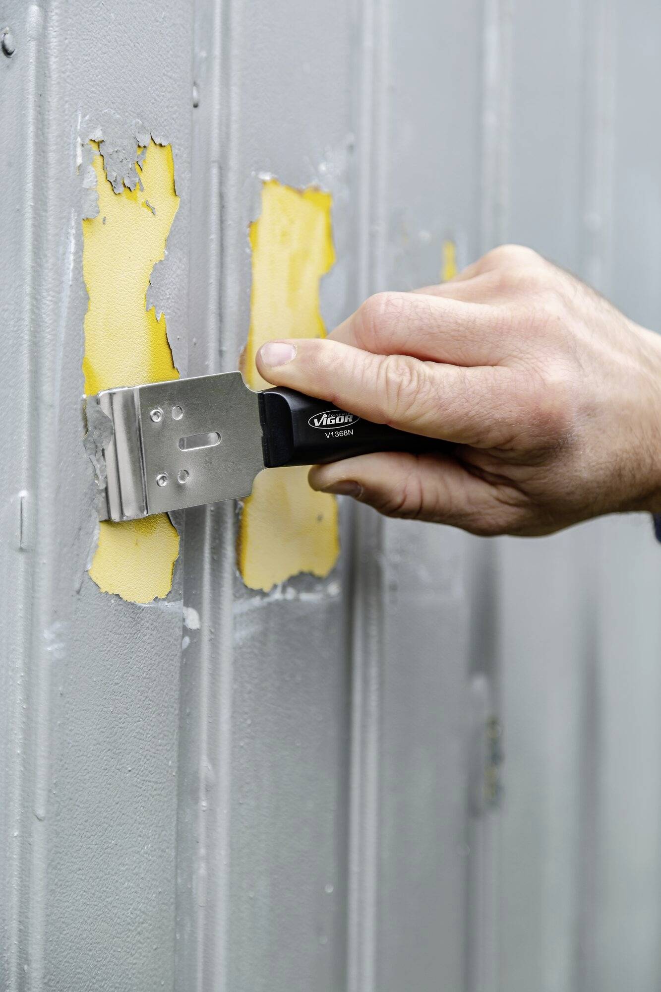 Універсальний скребок Vigor V1368N 160 мм, в комплекті 1 лезо