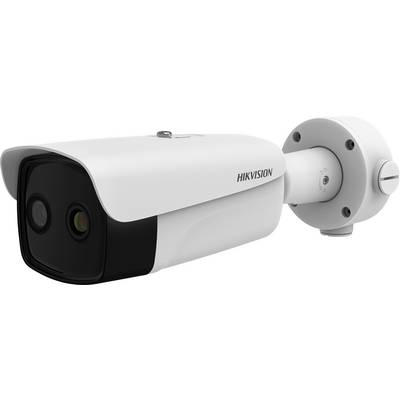 Biała kamera bezpieczeństwa z napisem 'Hikvision', zamontowana na uchwycie, skierowana jest w prawo.