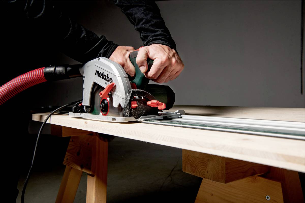 Набір Metabo KS 66 FS + дискова пилка FS 160. Максимальна глибина різання (90°) 66 мм