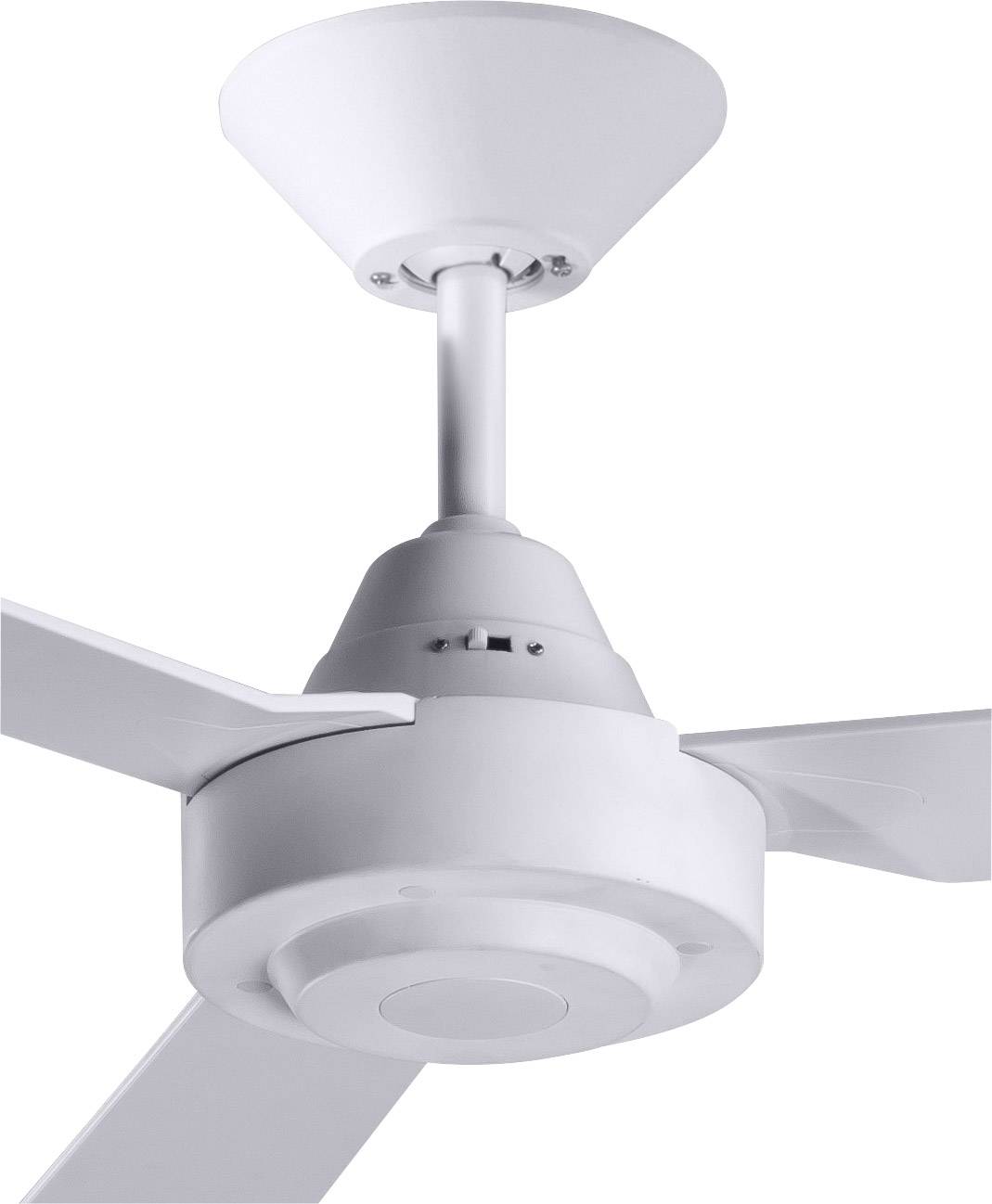 Biały wentylator sufitowy o trzech łopatach, zamontowany na białym suficie.