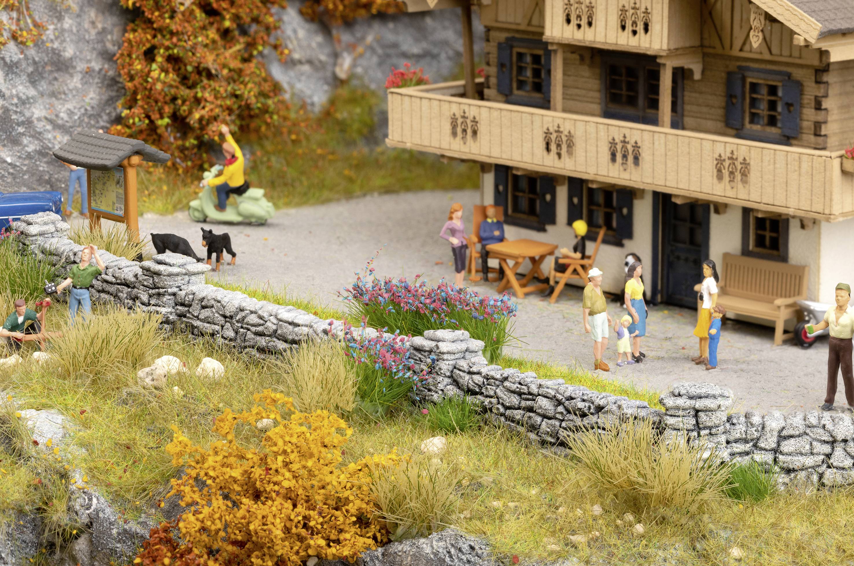 NOCH 0058280 H0 Гранітна стіна