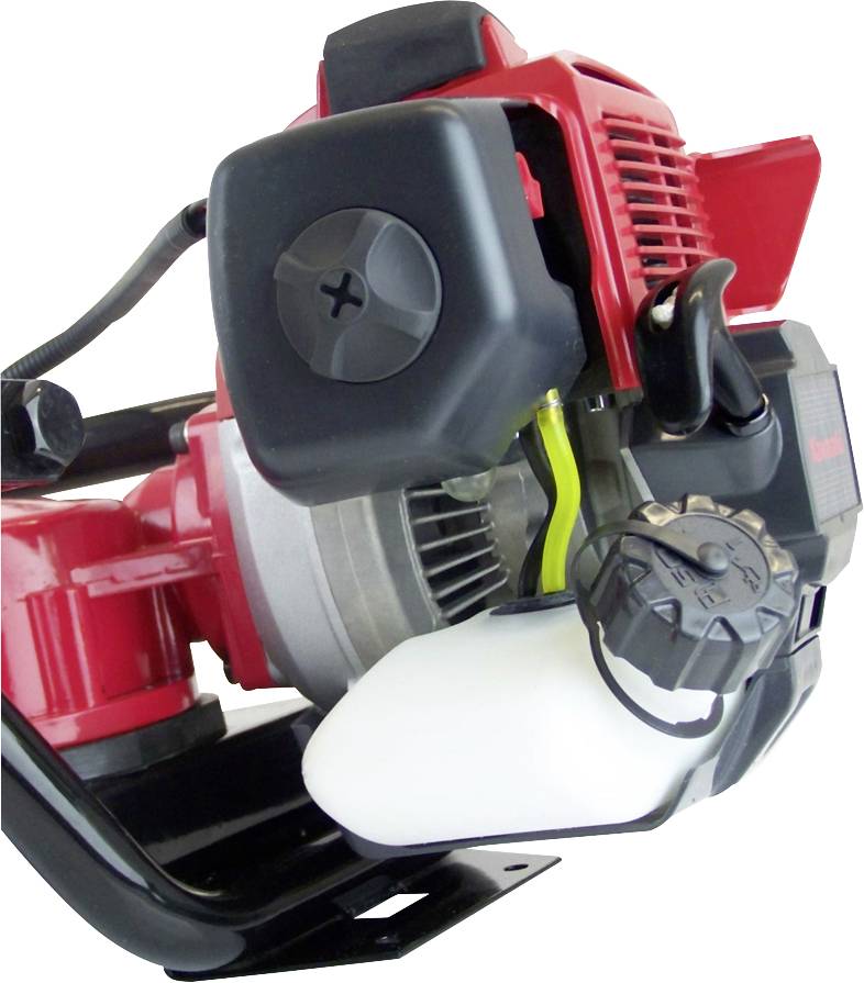 Czerwony silnik benzynowy do urządzeń, przedstawiający zbiornik z czarną pokrywą i wężami. Silnik posiada żeberka chłodzące i czarną obudowę.