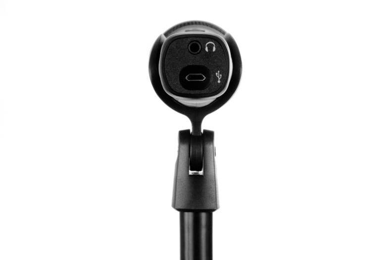 Mikrofon z podłączeniem USB-C i gniazdem słuchawkowym.