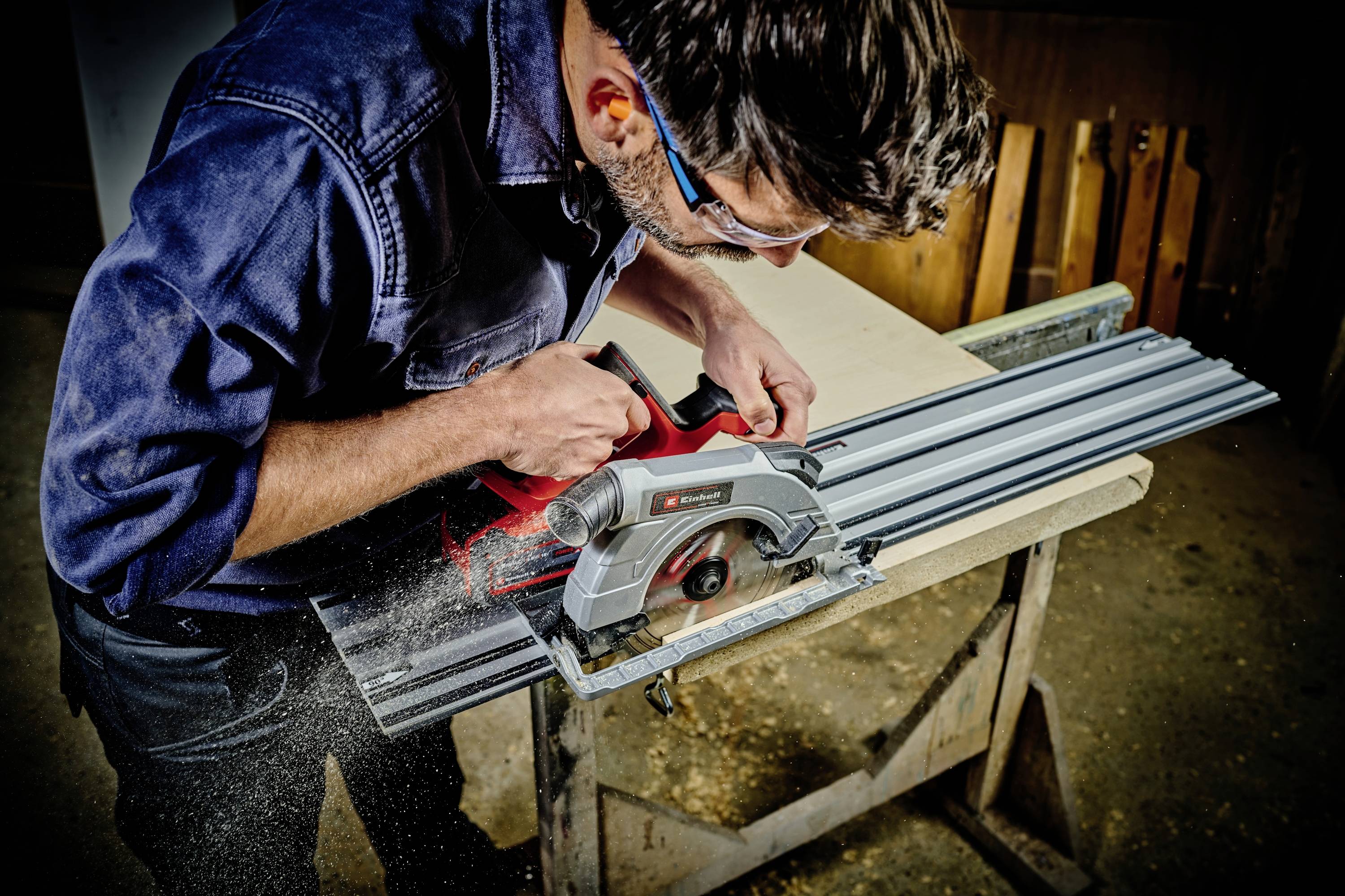 Einhell Professional TP-CS 18/190 Li BL - Акумуляторна дискова пилка Solo 18 V. Максимальна глибина різання (90°) 65 мм