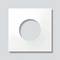 Biała kwadratowa płaszczyzna z okrągłym otworem pośrodku, umieszczona na jasnym szarym tle.