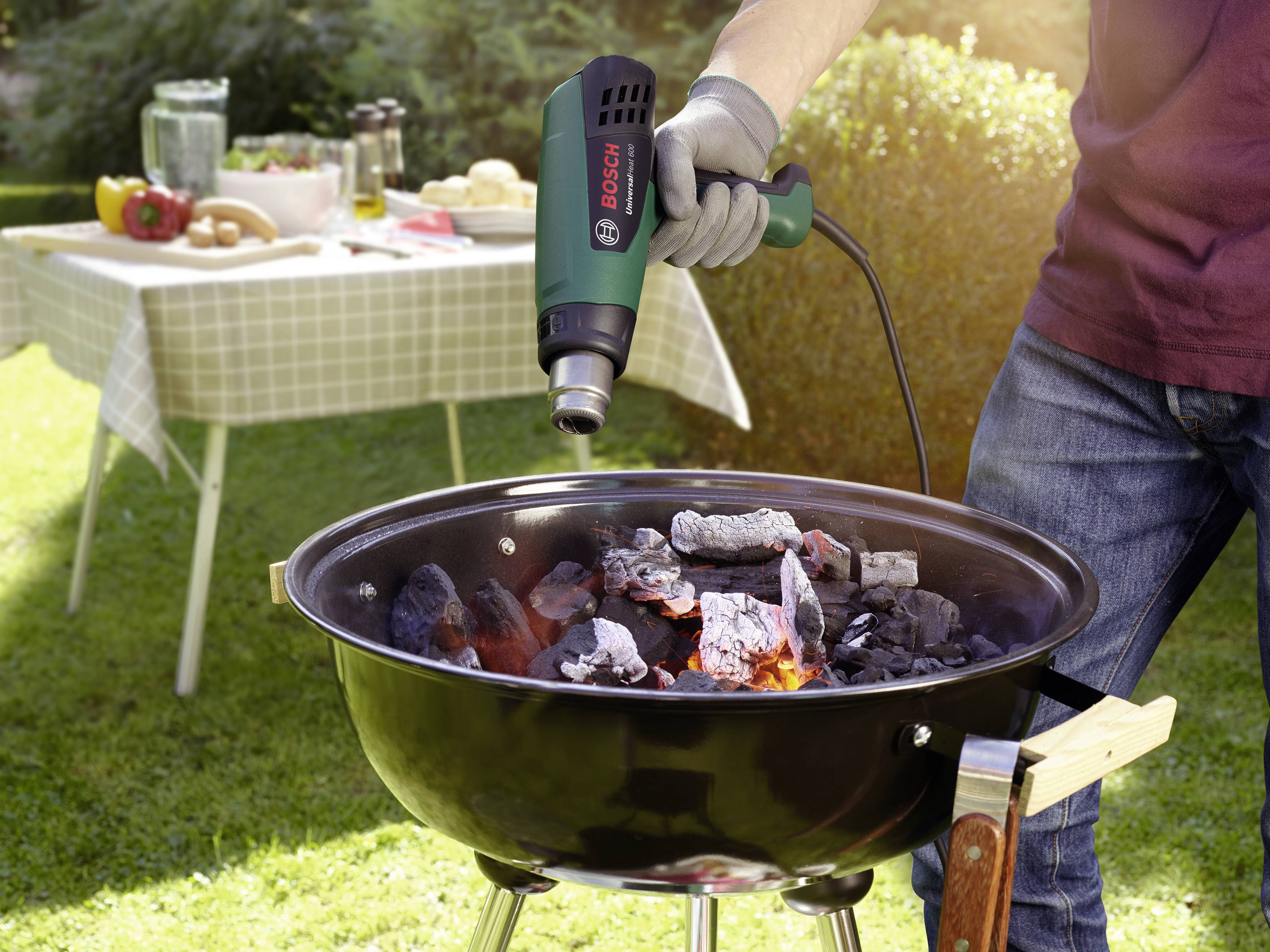 Теплова гармата Bosch Home and Garden UniversalHeat 600 06032A6102 1.800 Вт 50 °C, 300 °C, 600 °C