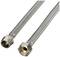 Dwa elastyczne metalowe przewody giętkie z połączeniami śrubowymi, stosowane w instalacjach sanitarnych lub podłączeniach gazowych.
