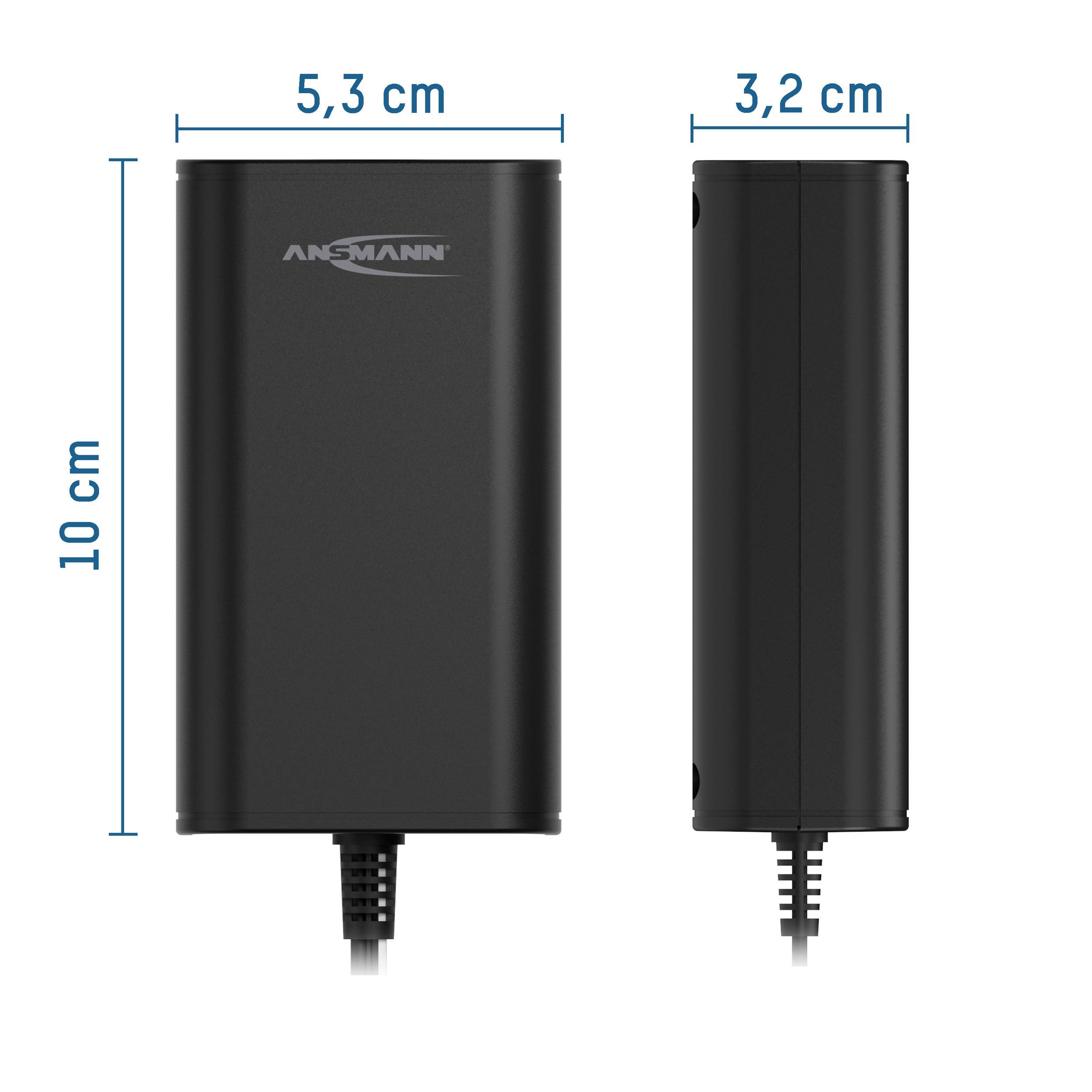 Czarny, prostokątny ładowarka firmy Ansmann. Wymiary: 10 cm wysokości, 5,3 cm szerokości, 3,2 cm głębokości.