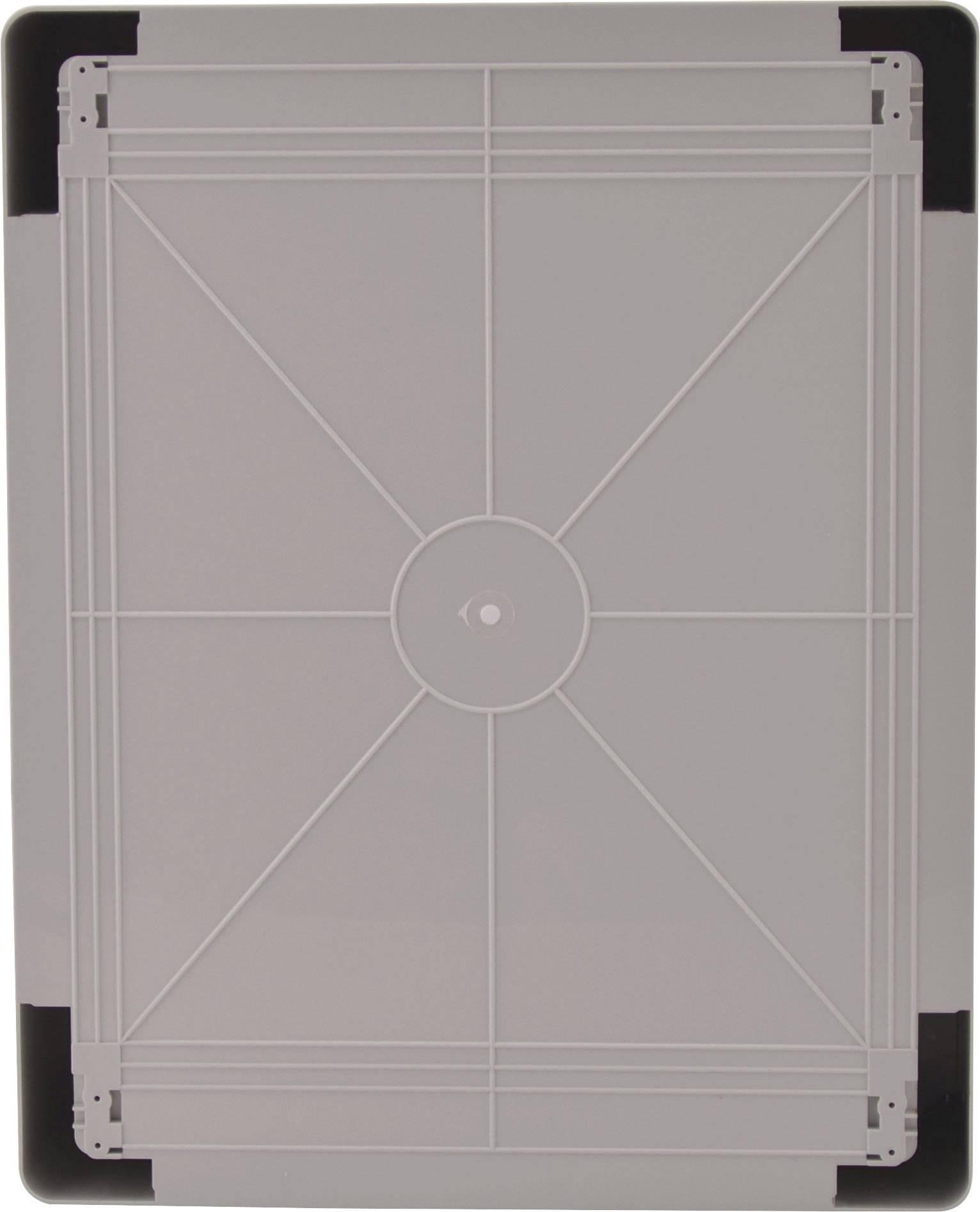 Prostokątna, płaska pokrywa z tworzywa sztucznego z żebrami wzmacniającymi i zaokrąglonymi narożnikami, głównie w kolorze szarym z czarnymi detalami.