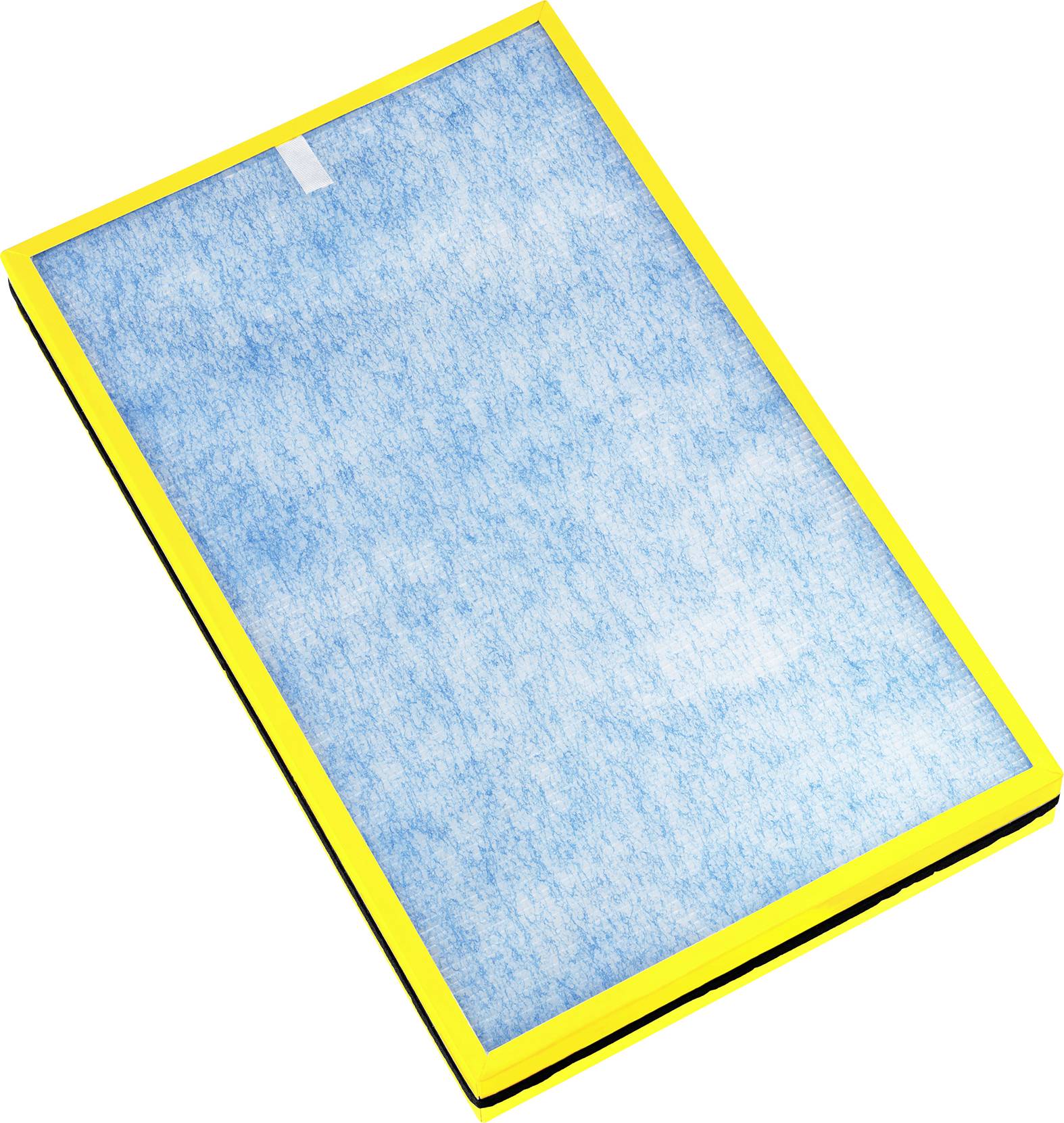 Prostokątny, niebieski filtr powietrza z żółtą ramką, lekko pochylony. Filtr posiada strukturyzowaną powierzchnię.