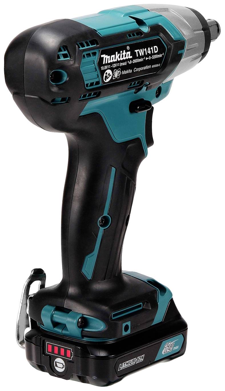 Klucz udarowy pokazany z boku, w czarno-niebieskim designie, z metalowym klipsem i akumulatorem poniżej.