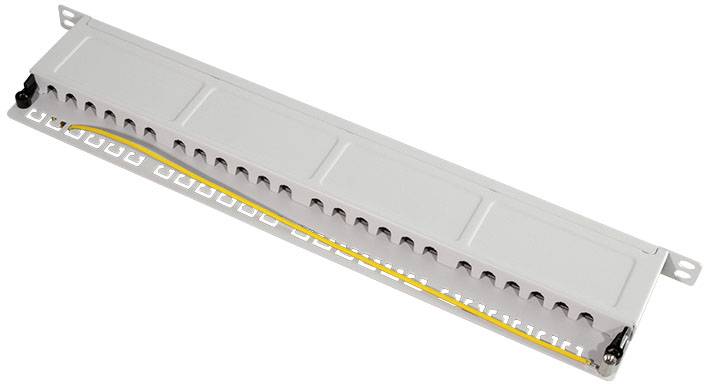 Metalowa rama patch panela bez wbudowanych modułów, posiadająca wiele slotów przeznaczonych do organizacji i zarządzania przewodami sieciowymi.