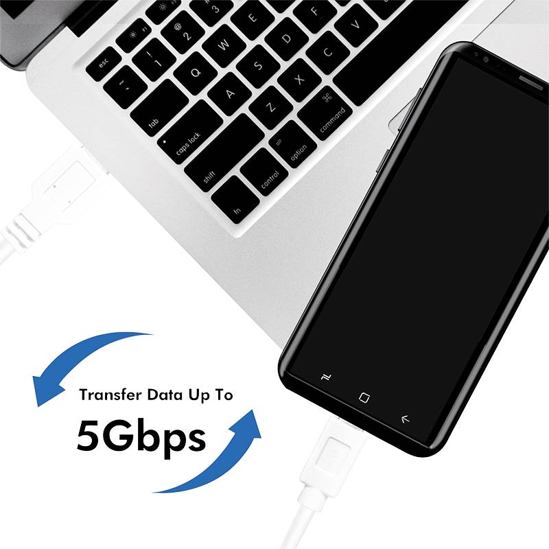 Smartfon jest podłączany do laptopa za pomocą kabla USB. Tekst 'Transfer Data Up To 5Gbps' podkreśla szybki transfer danych.