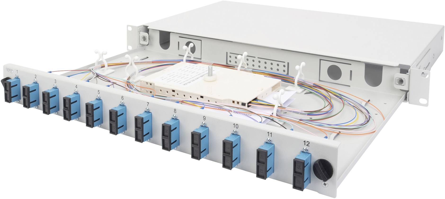 Otwarty rozdzielacz z dwunastoma niebieskimi złączami i wieloma kolorowymi kablami. Technika stosowana w instalacjach sieciowych.
